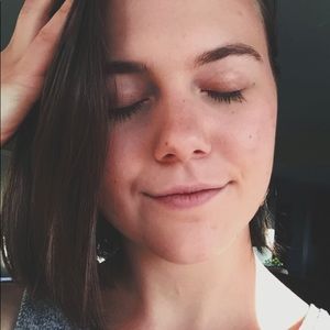 Meet your Posher, Leah